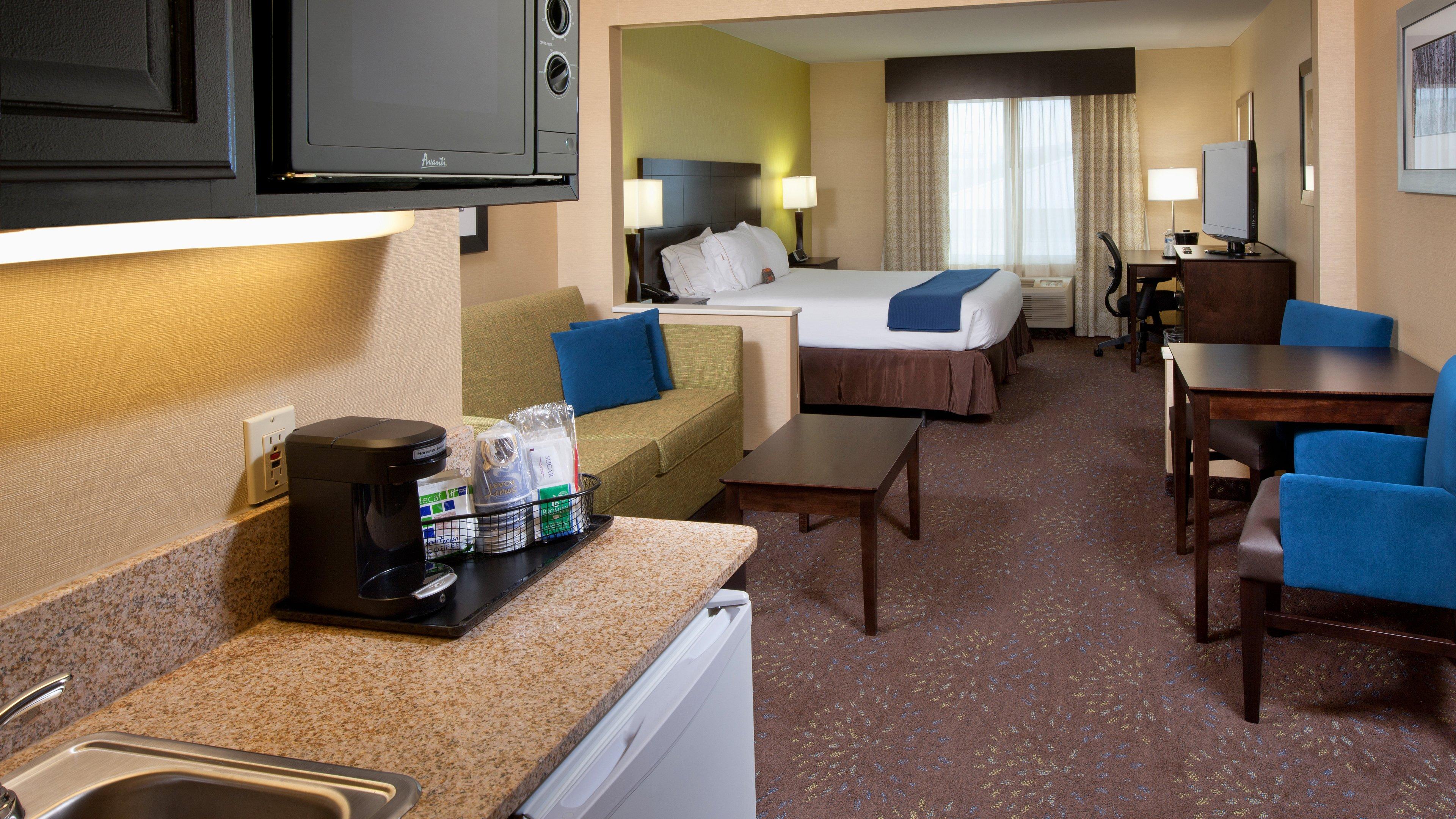 Holiday Inn Express Hotel & Suites Saginaw By Ihg Exterior photo