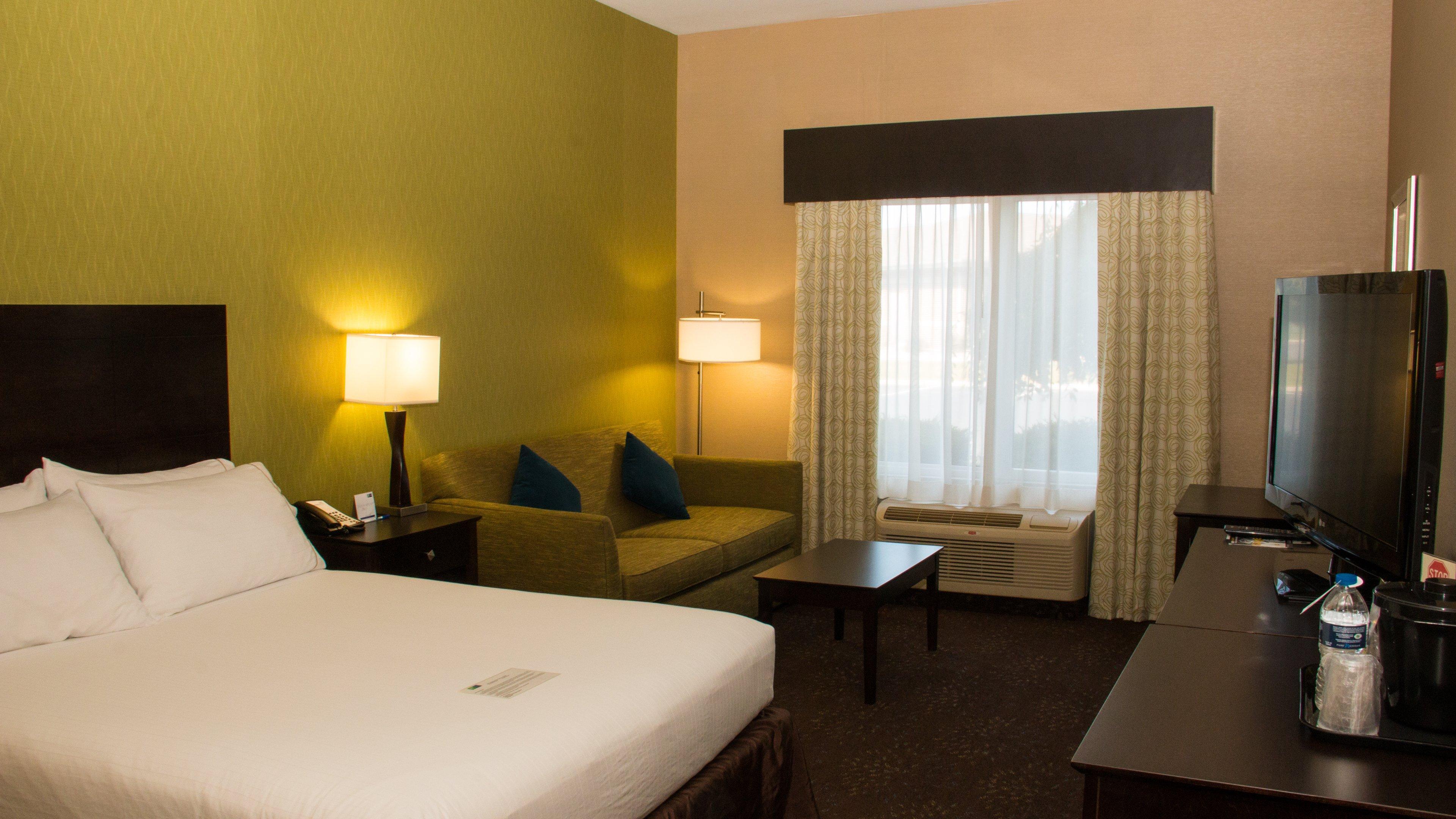 Holiday Inn Express Hotel & Suites Saginaw By Ihg Exterior photo