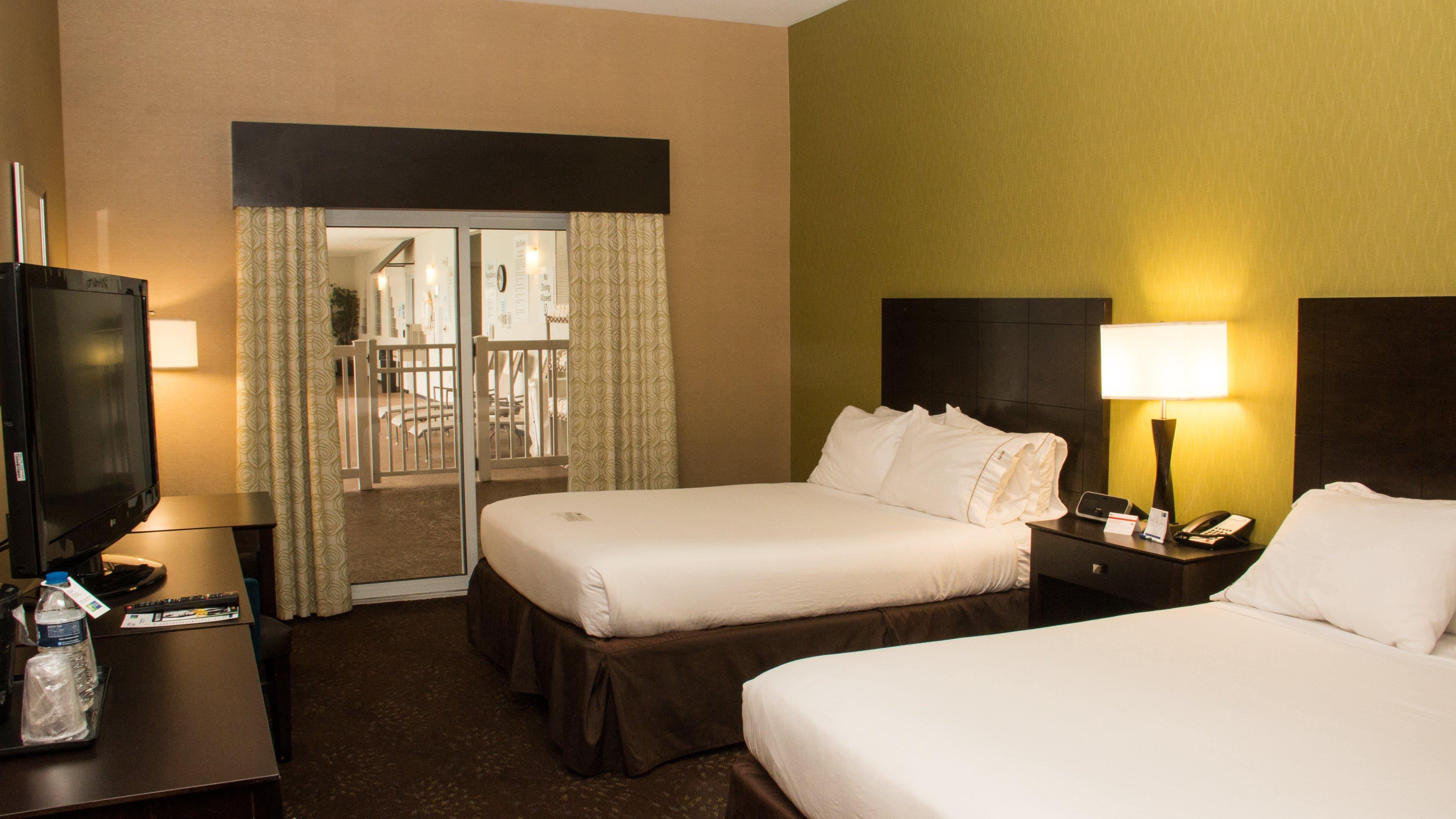 Holiday Inn Express Hotel & Suites Saginaw By Ihg Exterior photo