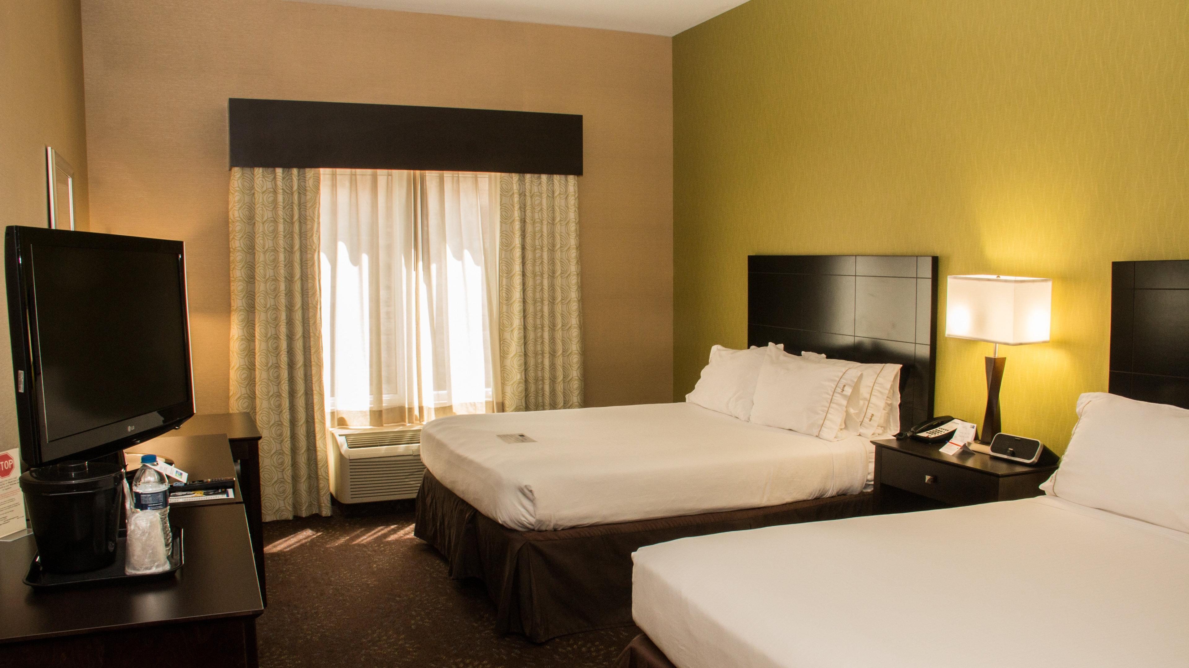 Holiday Inn Express Hotel & Suites Saginaw By Ihg Exterior photo
