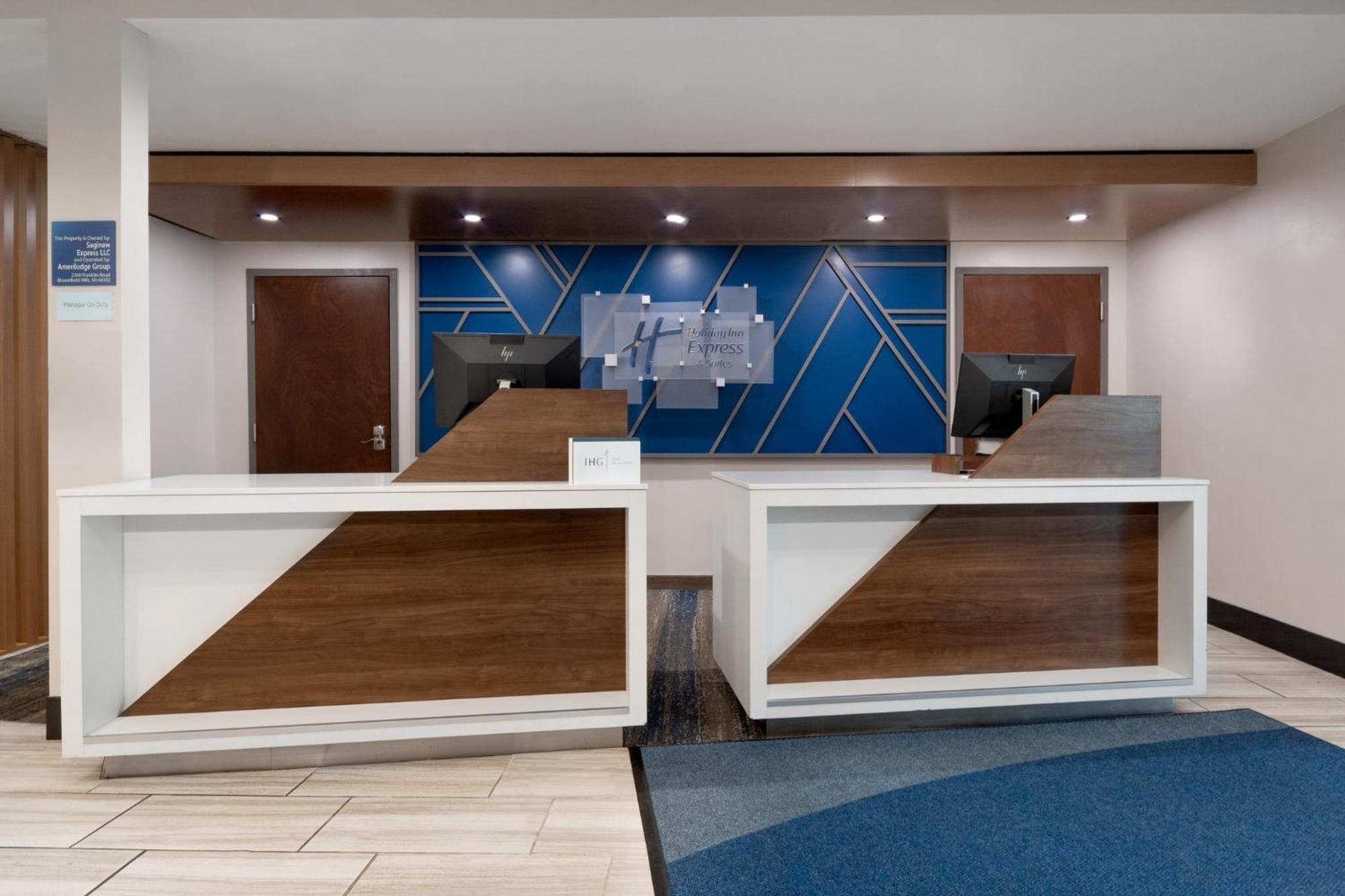 Holiday Inn Express Hotel & Suites Saginaw By Ihg Exterior photo