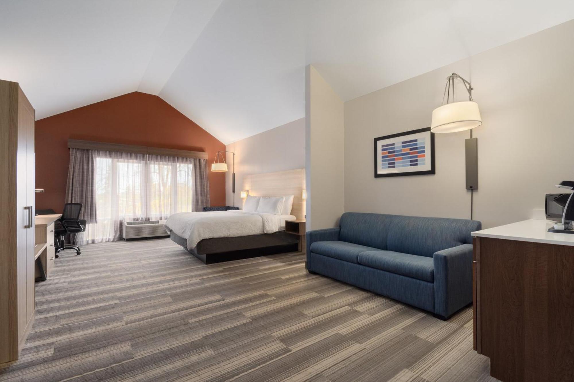 Holiday Inn Express Hotel & Suites Saginaw By Ihg Exterior photo